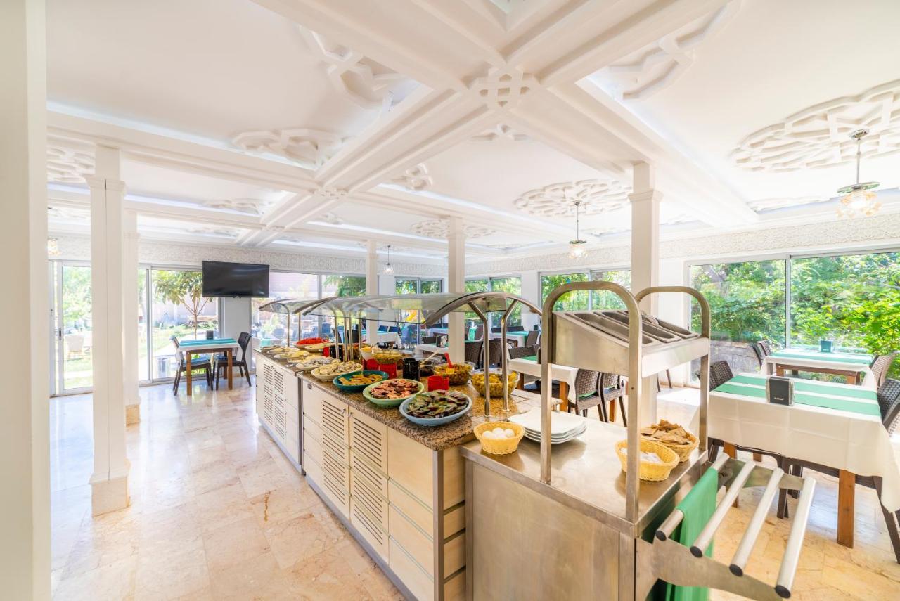 Adrasan Beach Club Otel 4*